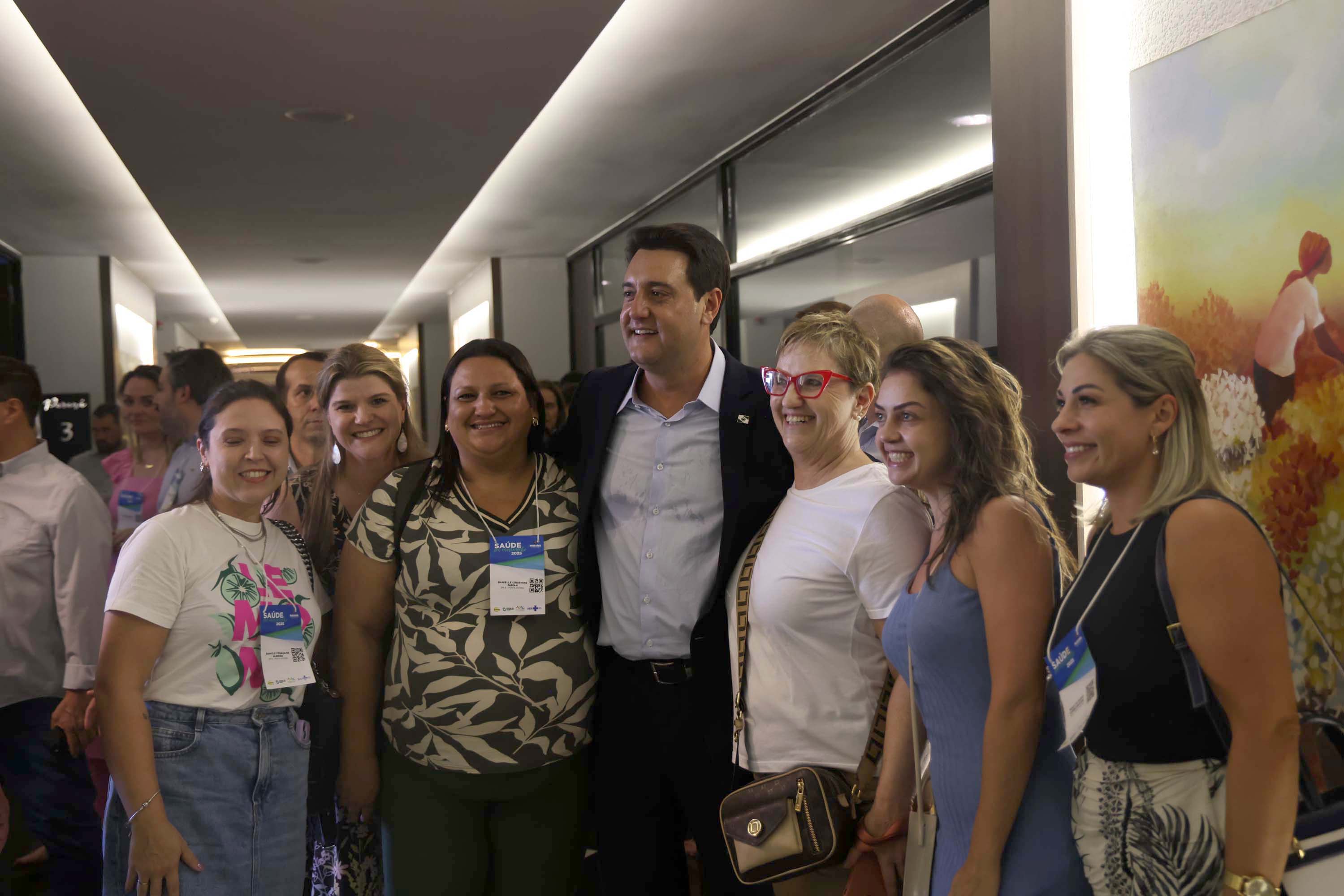 O governador Carlos Massa Ratinho Junior anunciou nesta quinta-feira (13) a liberação de R$ 1,2 bilhão para a saúde pública do Estado, durante o evento Saúde em Movimento, em Foz do Iguaçu, na região Oeste.