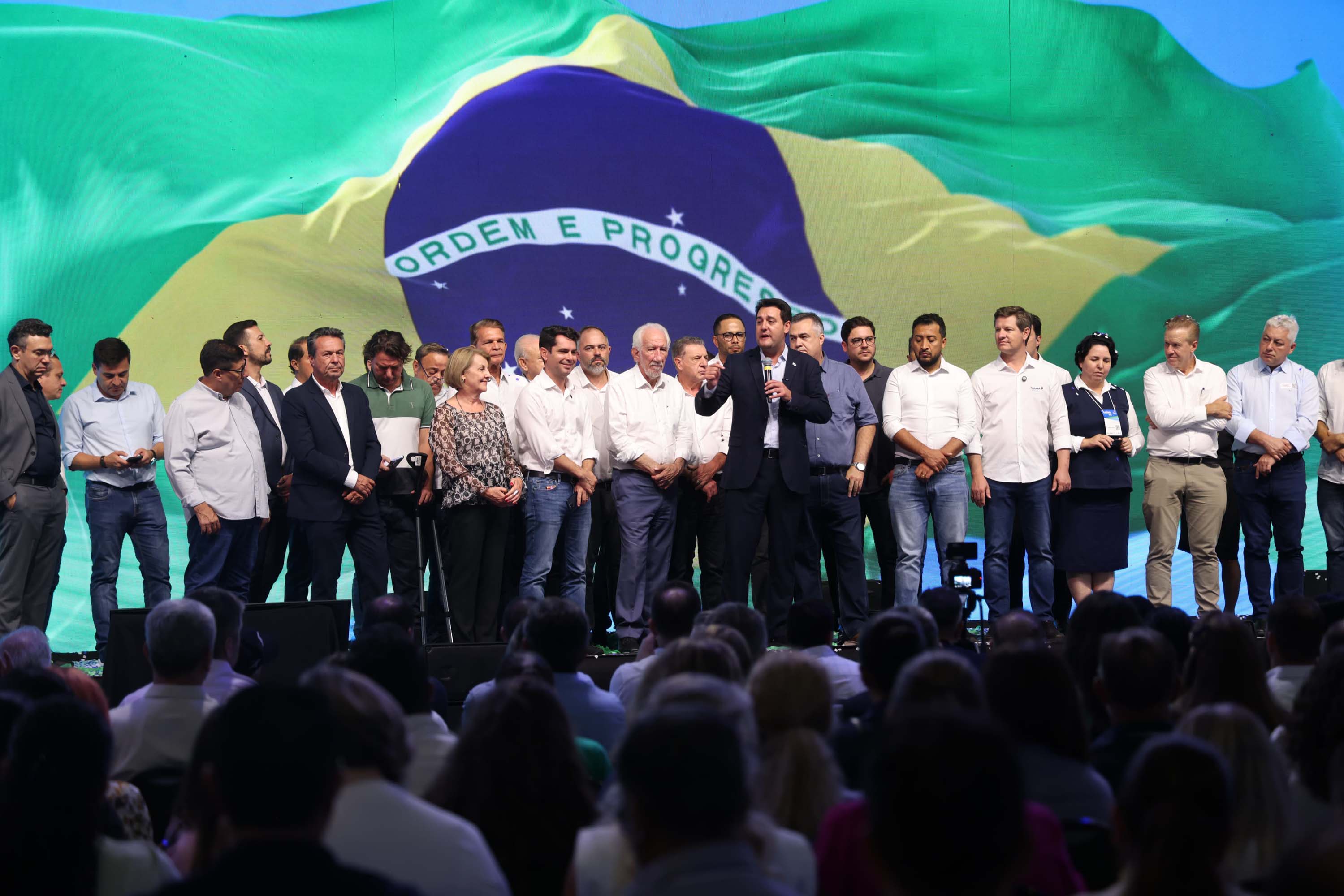 “No passado, as pessoas chegavam a andar 250 quilômetros para conseguir uma consulta com cardiologista. Estamos mudando essa realidade", disse Ratinho Junior.