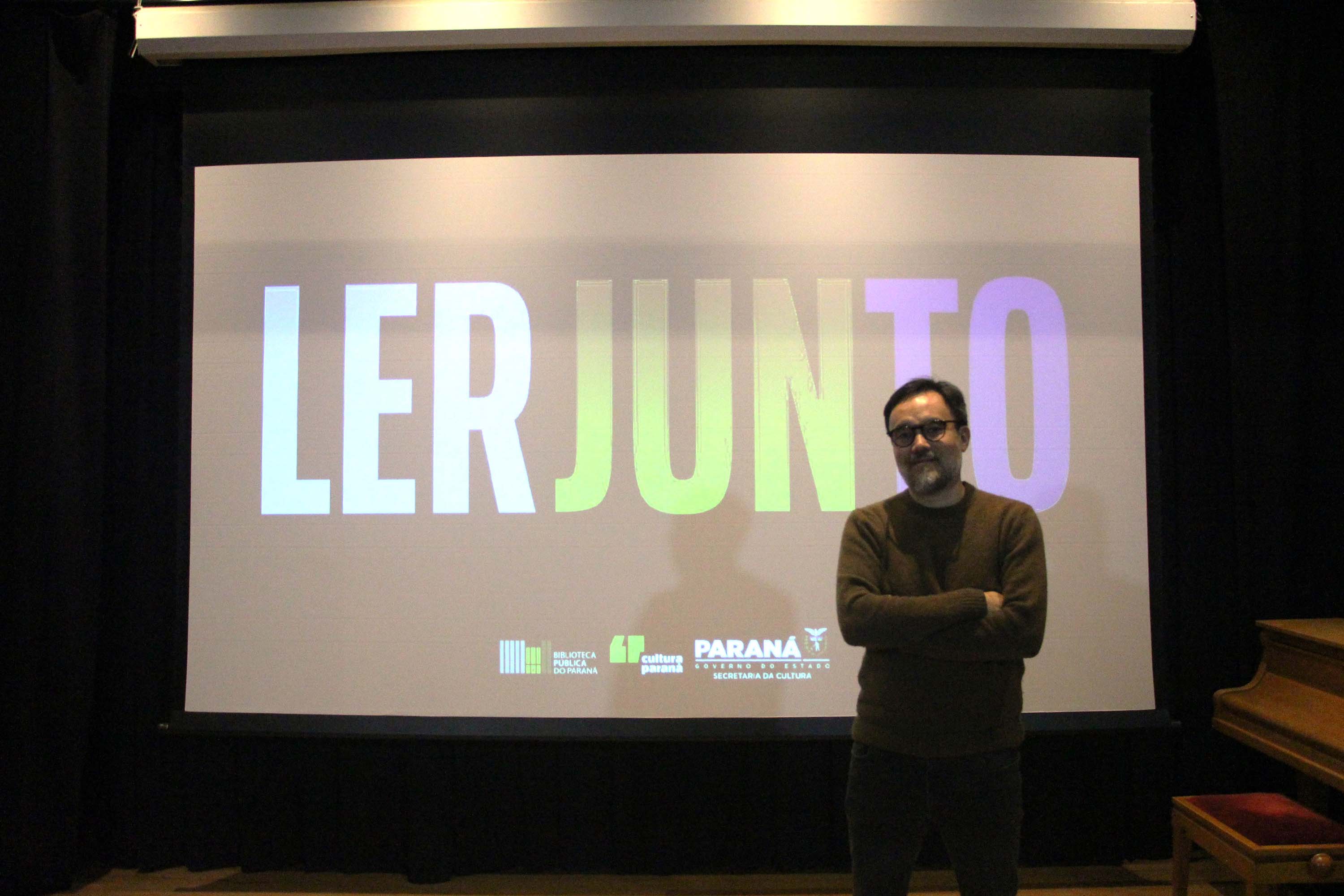 Museu Oscar Niemeyer (MON) - “Re-Selvagem” – Eva Jospin – “Re-Selvagem”, da artista francesa Eva Jospin, é a próxima exposição internacional realizada pelo Museu Oscar Niemeyer (MON) e a primeira mostra da artista no Brasil.