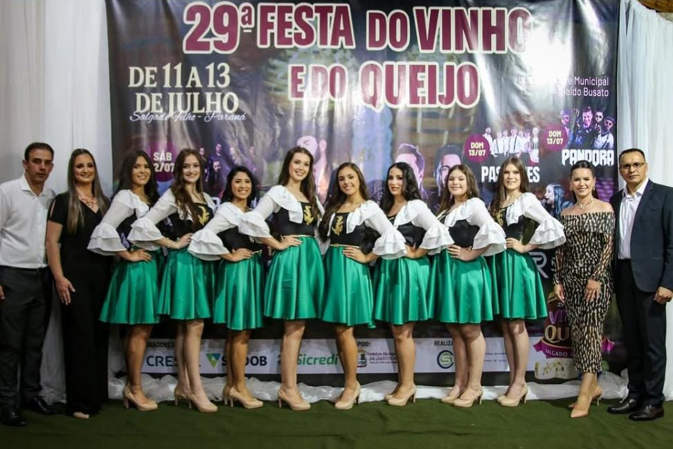 Atrações do frio: arraiás, festas da tainha e do feijão e tradições regionais movimentam o turismo