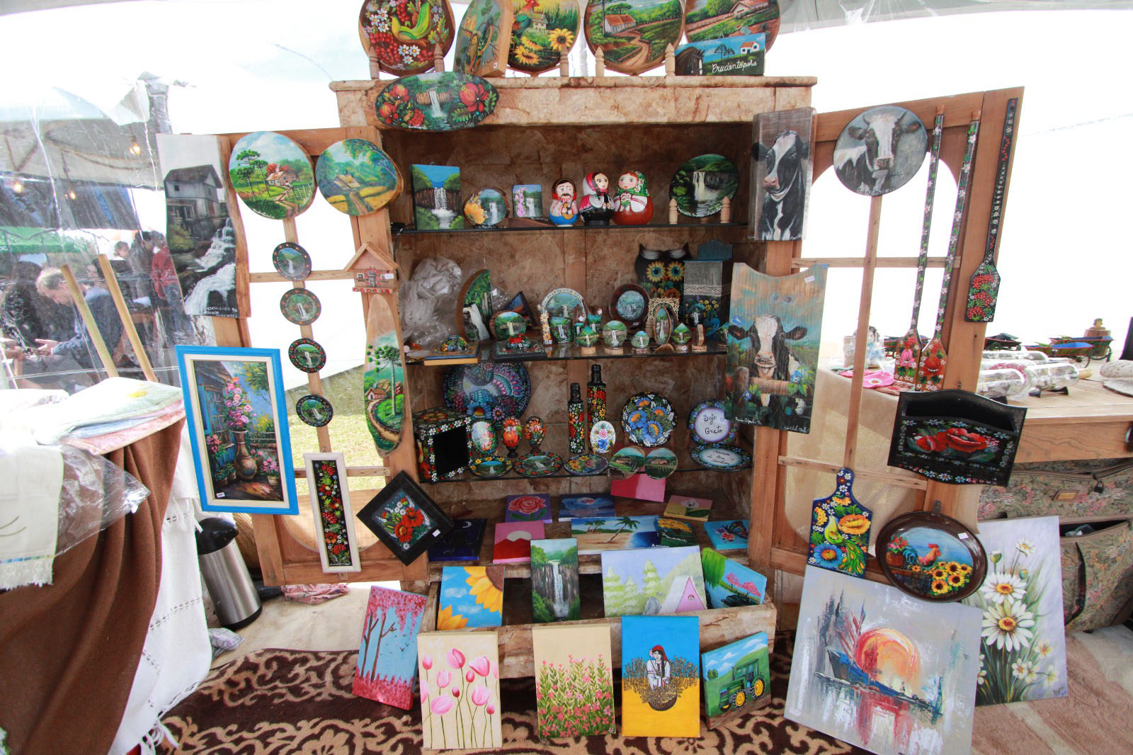 Atrações do frio: arraiás, festas da tainha e do feijão e tradições regionais movimentam o turismo