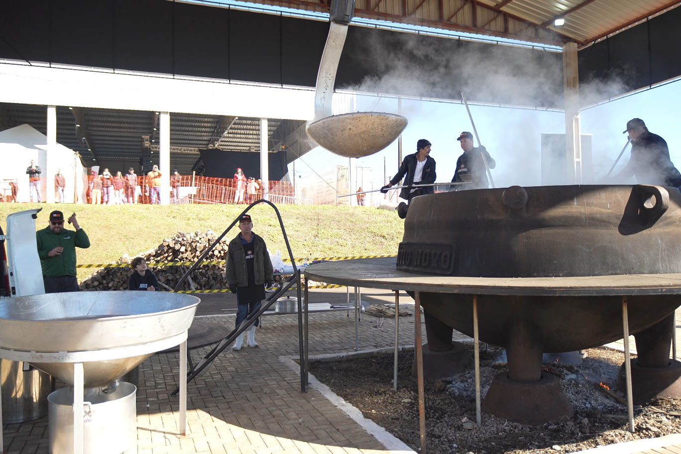 Atrações do frio: arraiás, festas da tainha e do feijão e tradições regionais movimentam o turismo