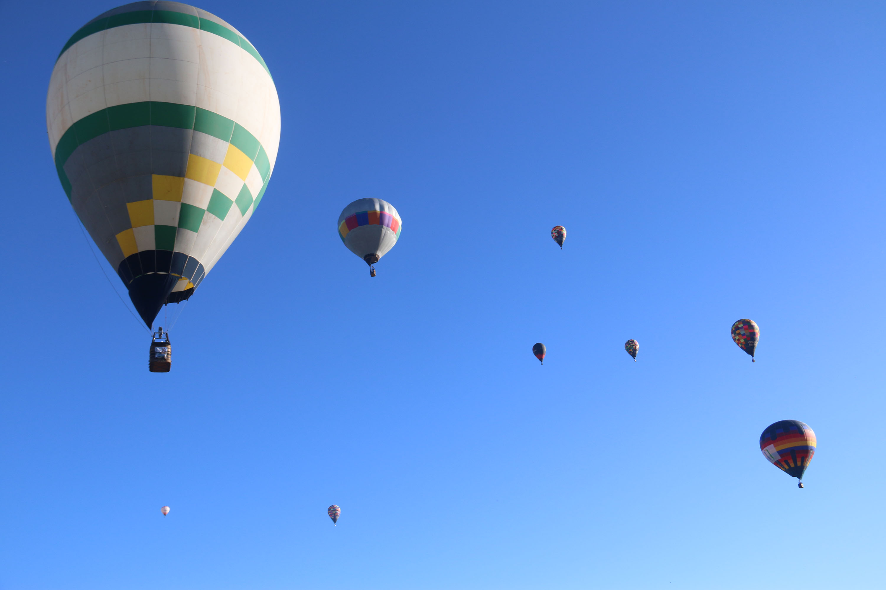 Atrações do frio: arraiás, festas da tainha e do feijão e tradições regionais movimentam o turismo