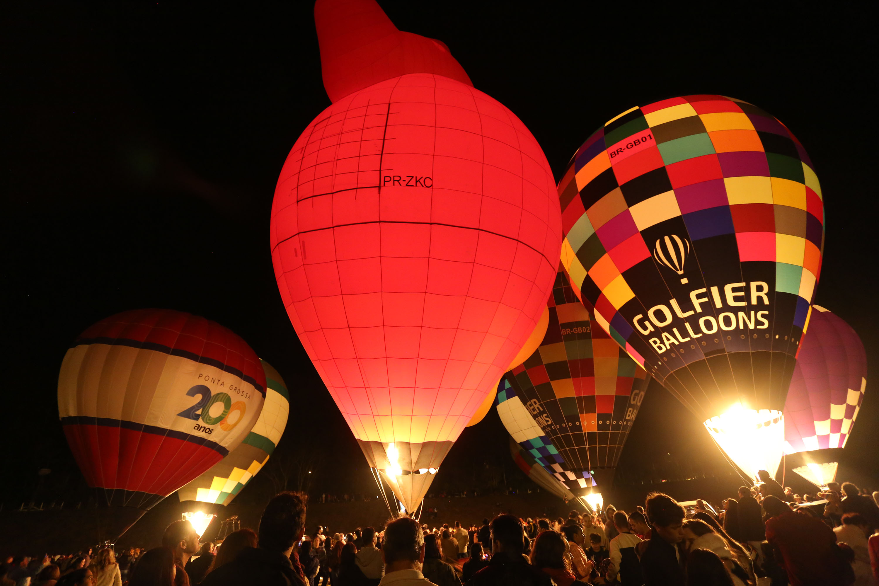 Atrações do frio: arraiás, festas da tainha e do feijão e tradições regionais movimentam o turismo