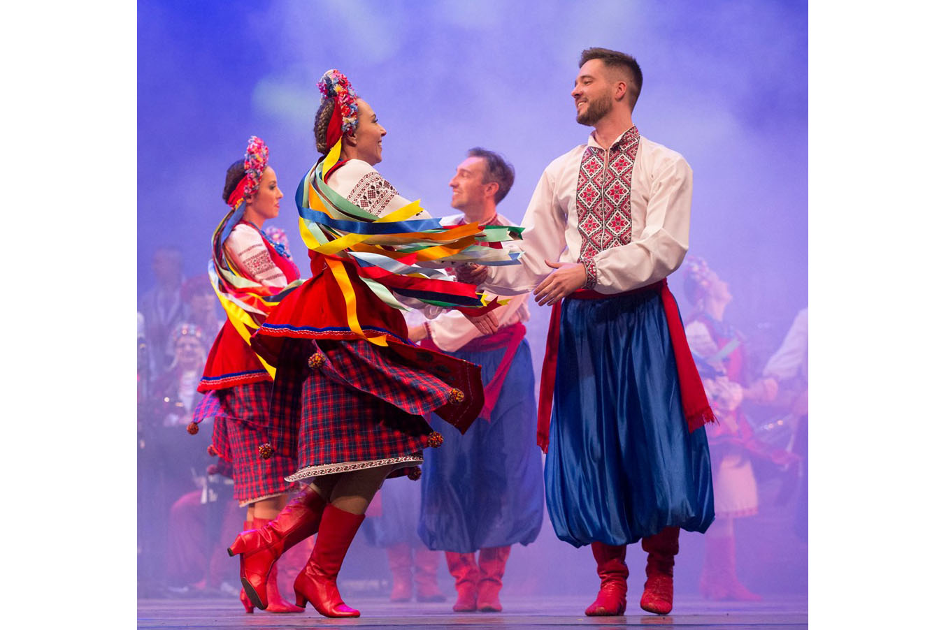 Atrações do frio: arraiás, festas da tainha e do feijão e tradições regionais movimentam o turismo