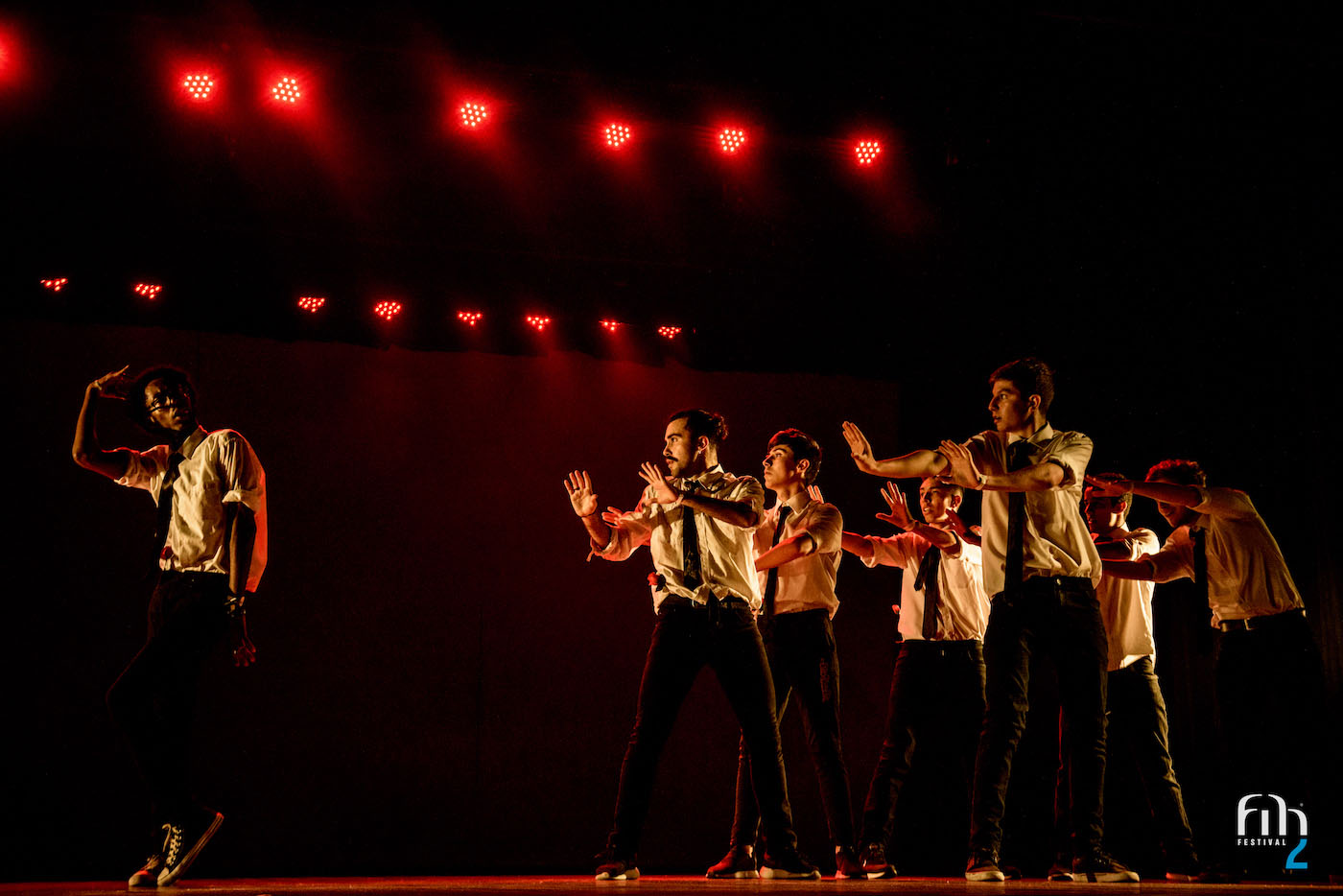 Atrações do frio: arraiás, festas da tainha e do feijão e tradições regionais movimentam o turismo