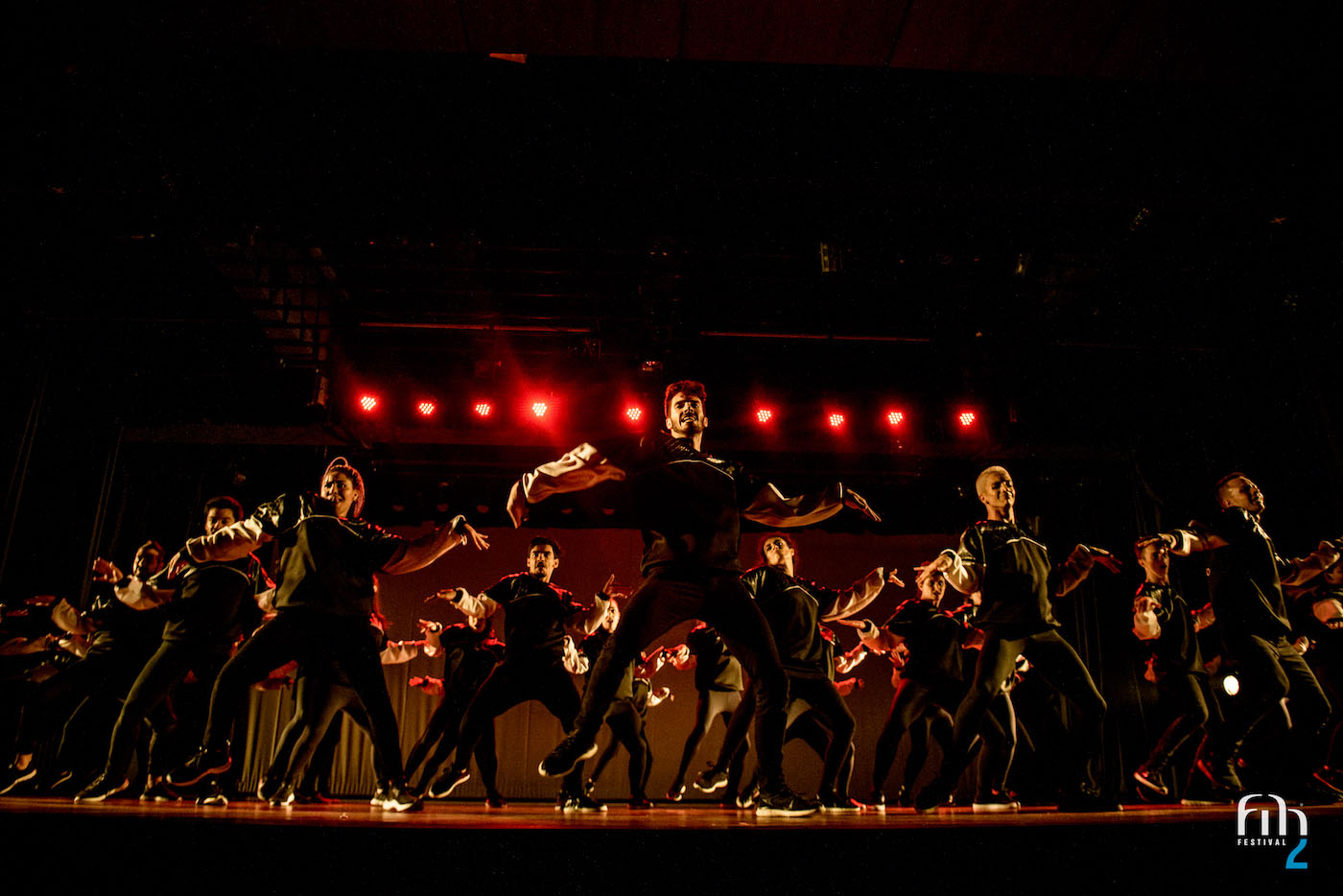 Atrações do frio: arraiás, festas da tainha e do feijão e tradições regionais movimentam o turismo