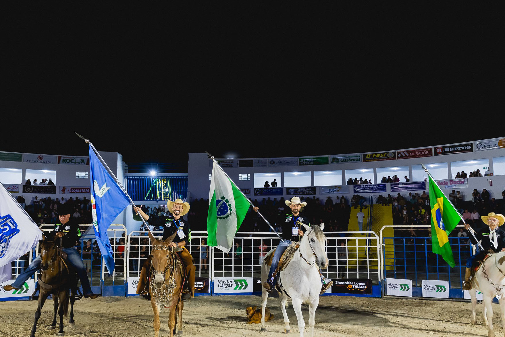 Atrações do frio: arraiás, festas da tainha e do feijão e tradições regionais movimentam o turismo