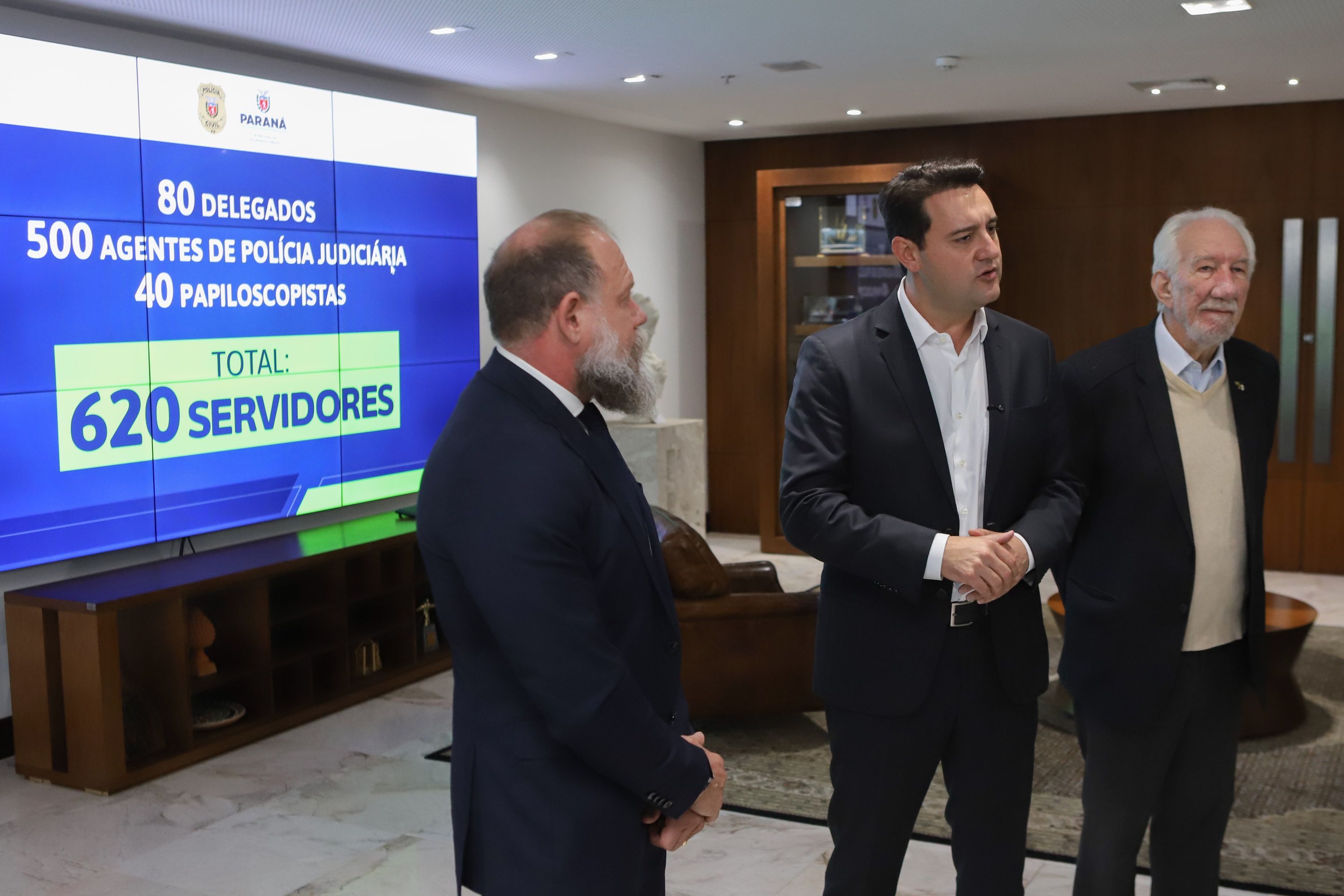 Ratinho Junior anuncia contratação de 620 policiais para reforçar o quadro da Polícia Civil Foto: Ari Dias/AEN