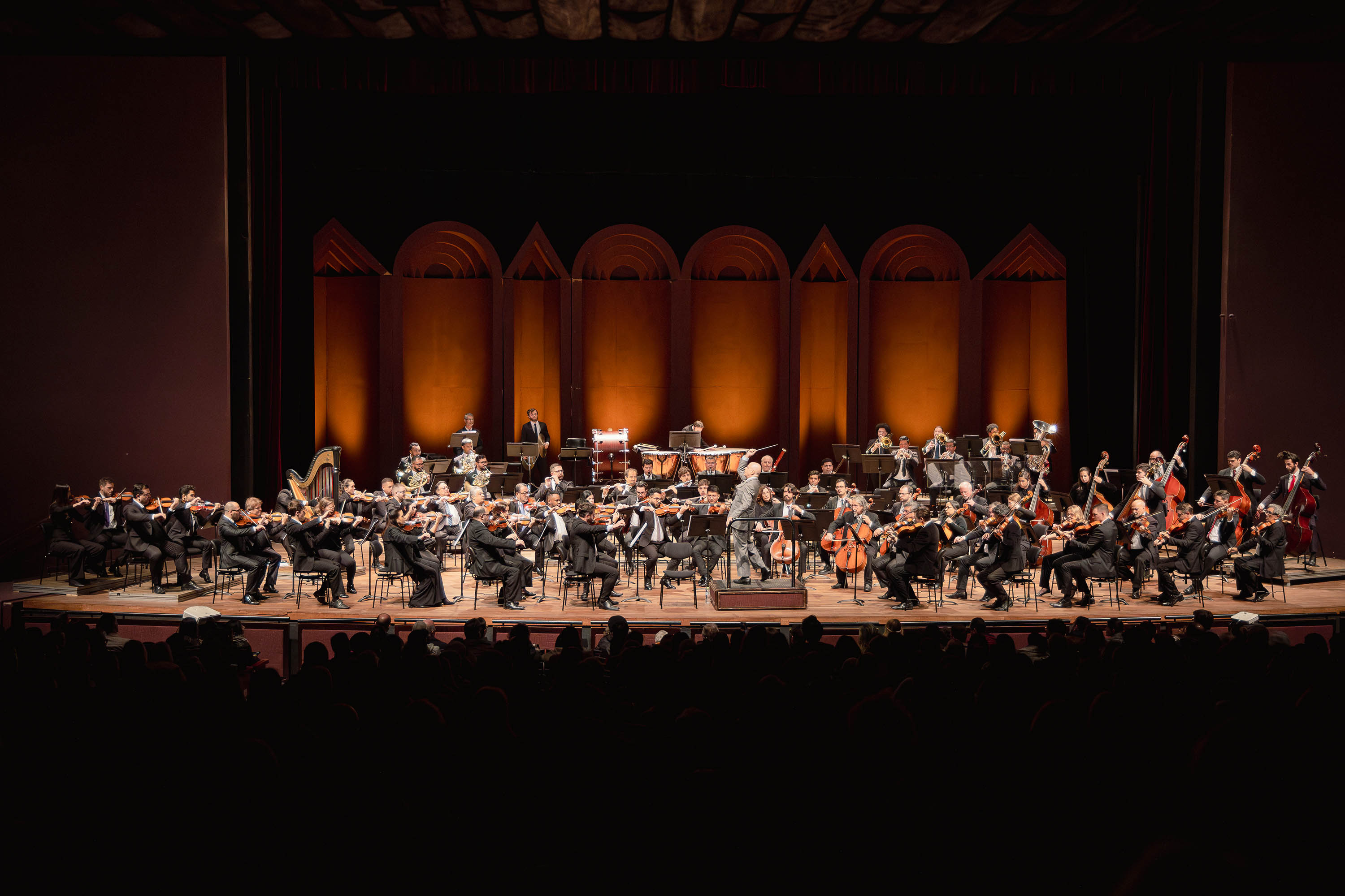 Agenda cultural tem OSP com pianista português, oficinas e exibição de “O Sal da Terra”