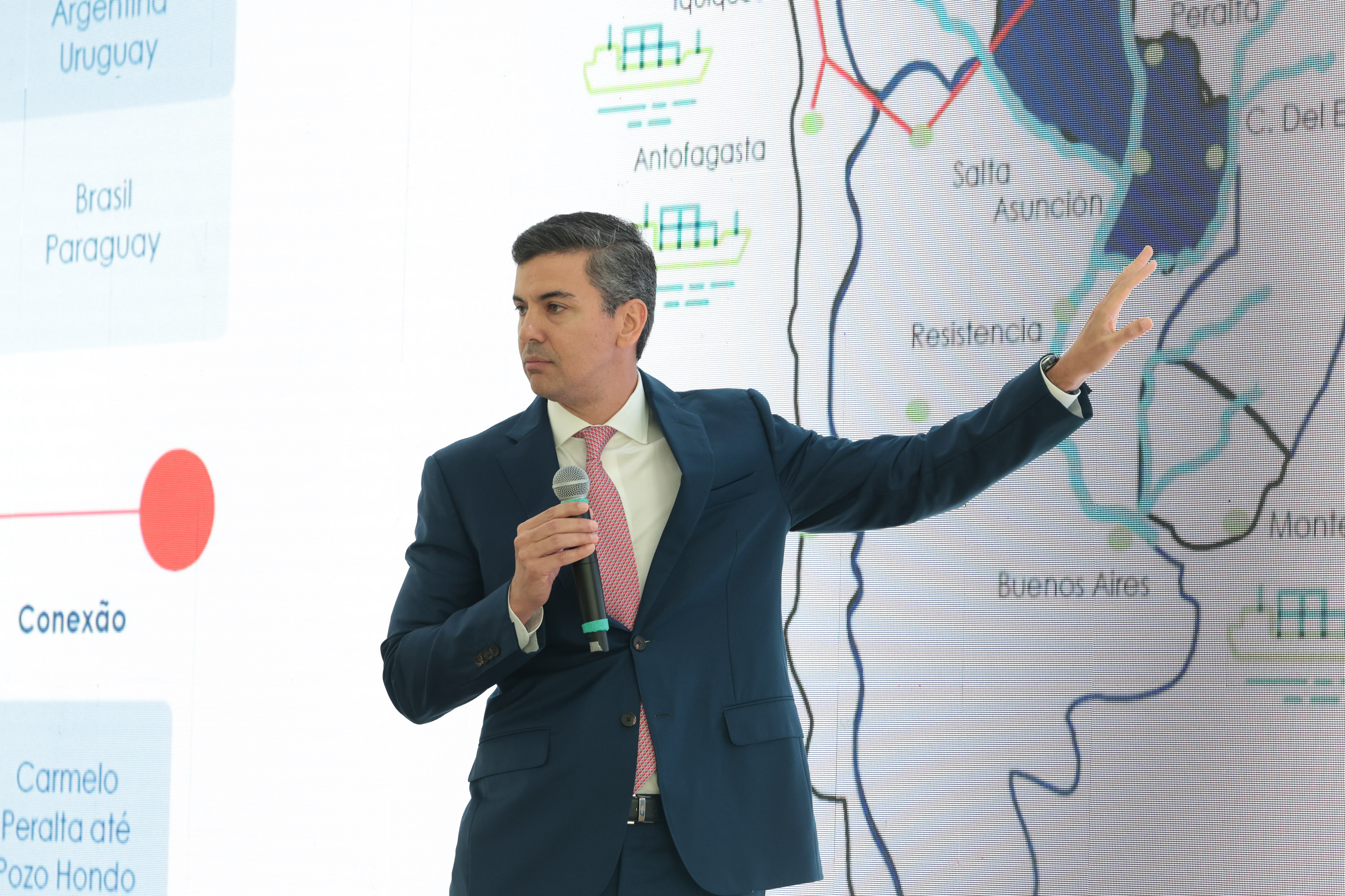 Ratinho Junior recebe Santiago Peña para debater novas oportunidades entre Paraná e Paraguai
