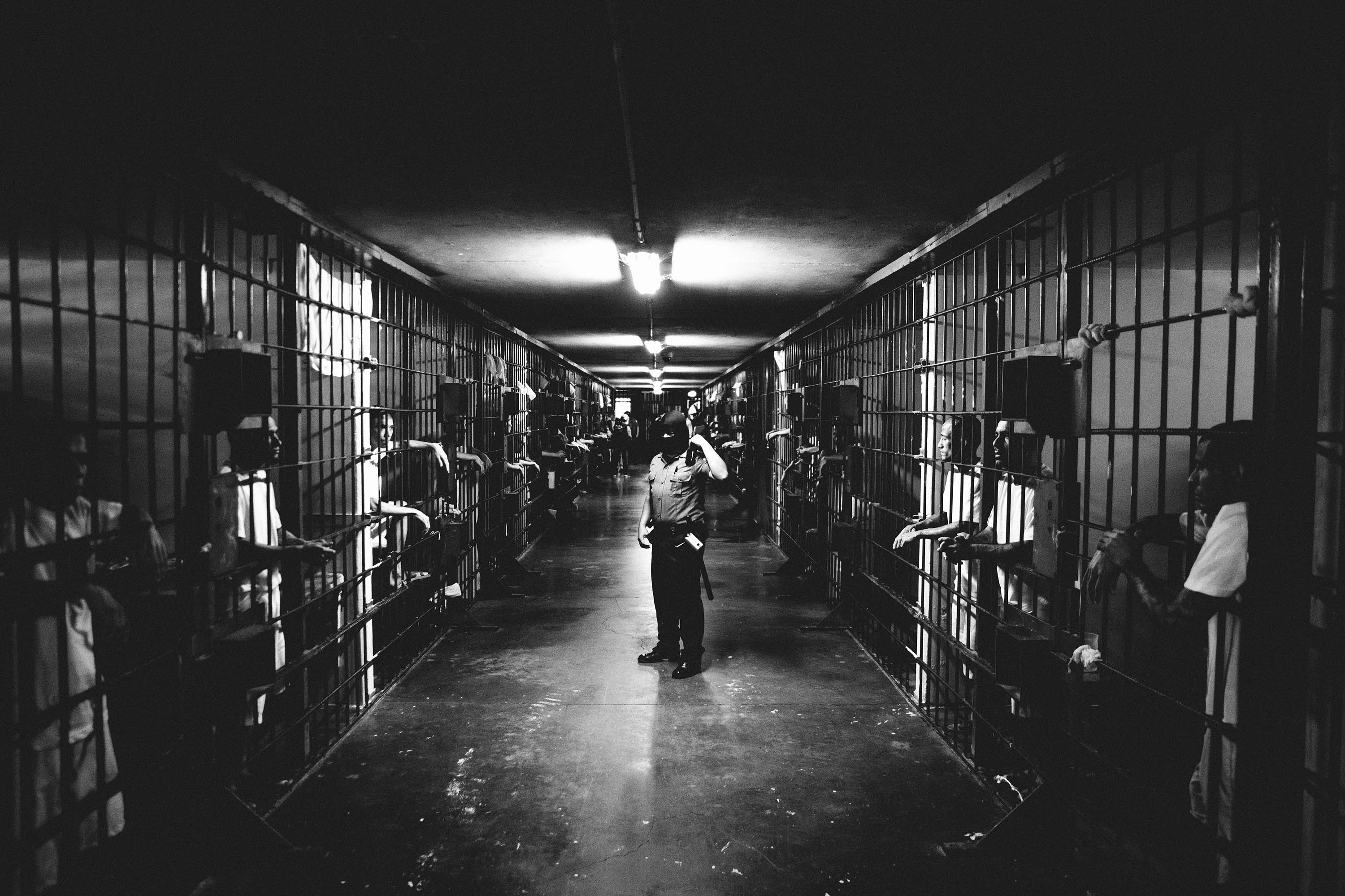 MON abre na próxima semana exposição de design de cartazes cubanos para o cinema