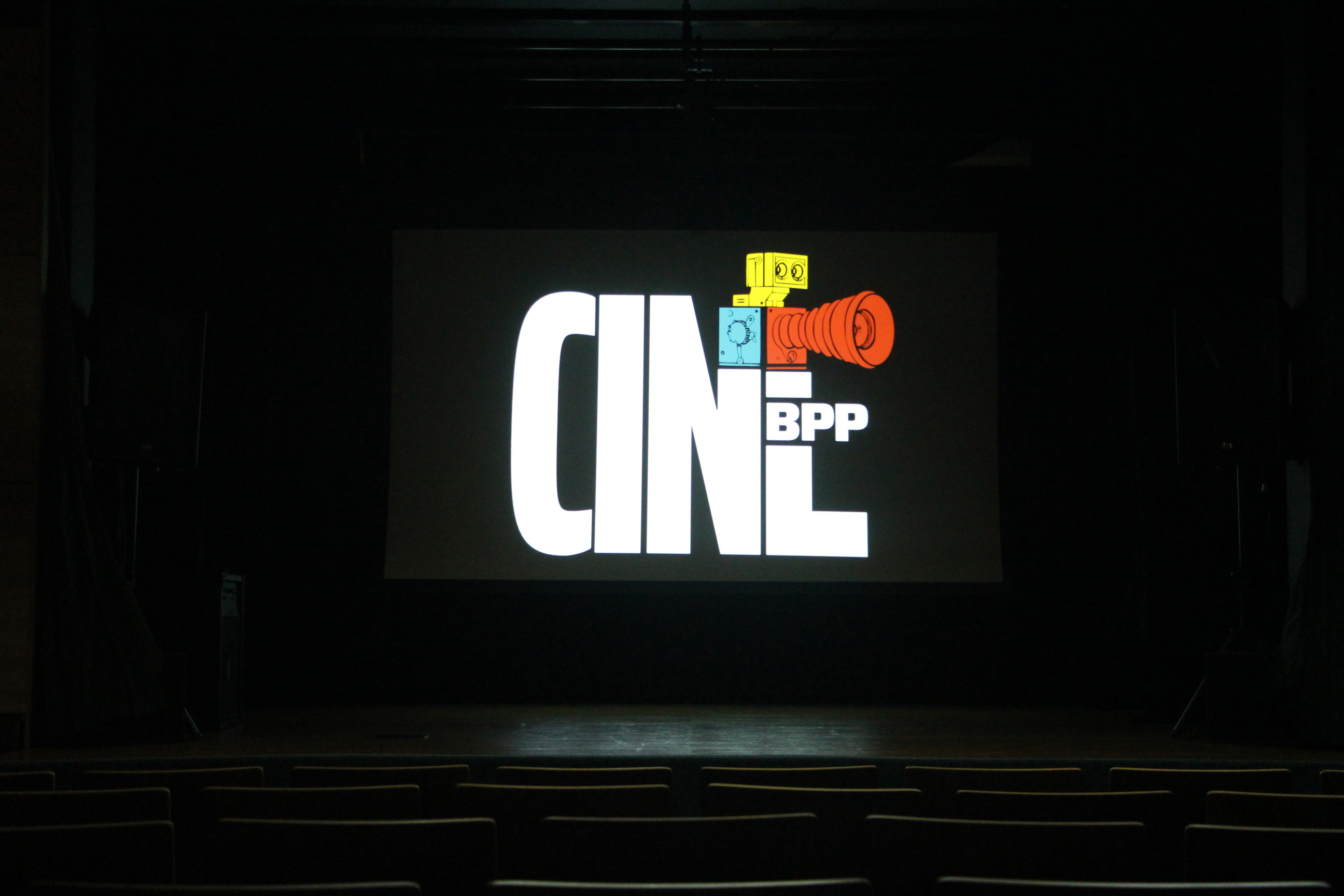 Queen, Hilda Furacão, Fagner e cinema no MON são destaques da programação cultural