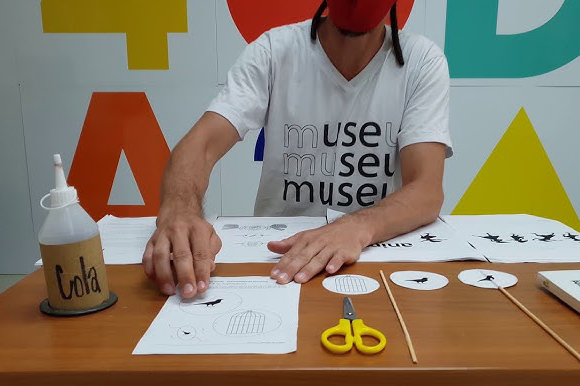 Agenda cultural tem Troféu Gralha Azul, Ney Matogrosso, Festa Literária e mostra inédita