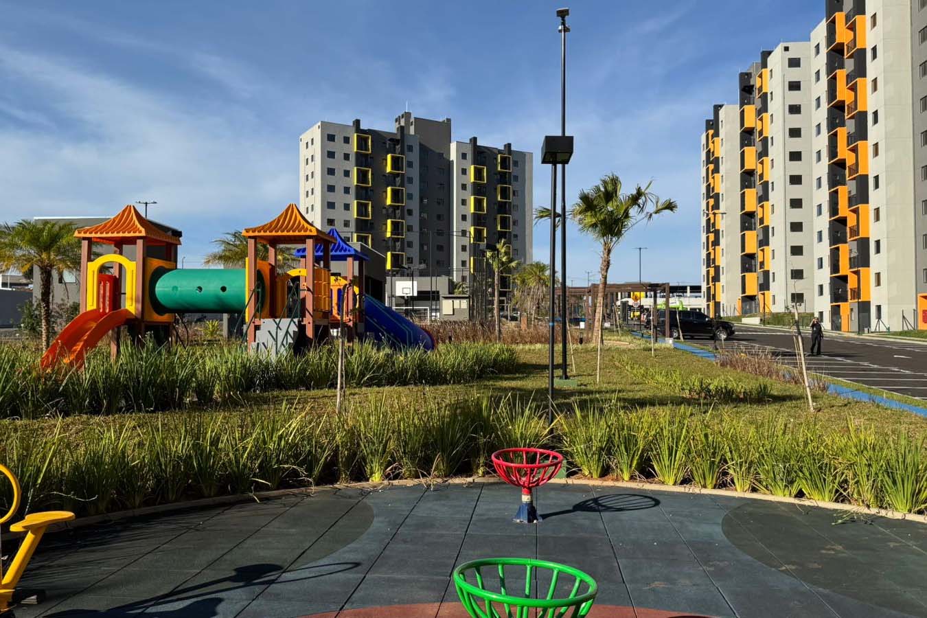 130 mil famílias: Casa Fácil impulsiona habitação e movimenta a economia do Paraná