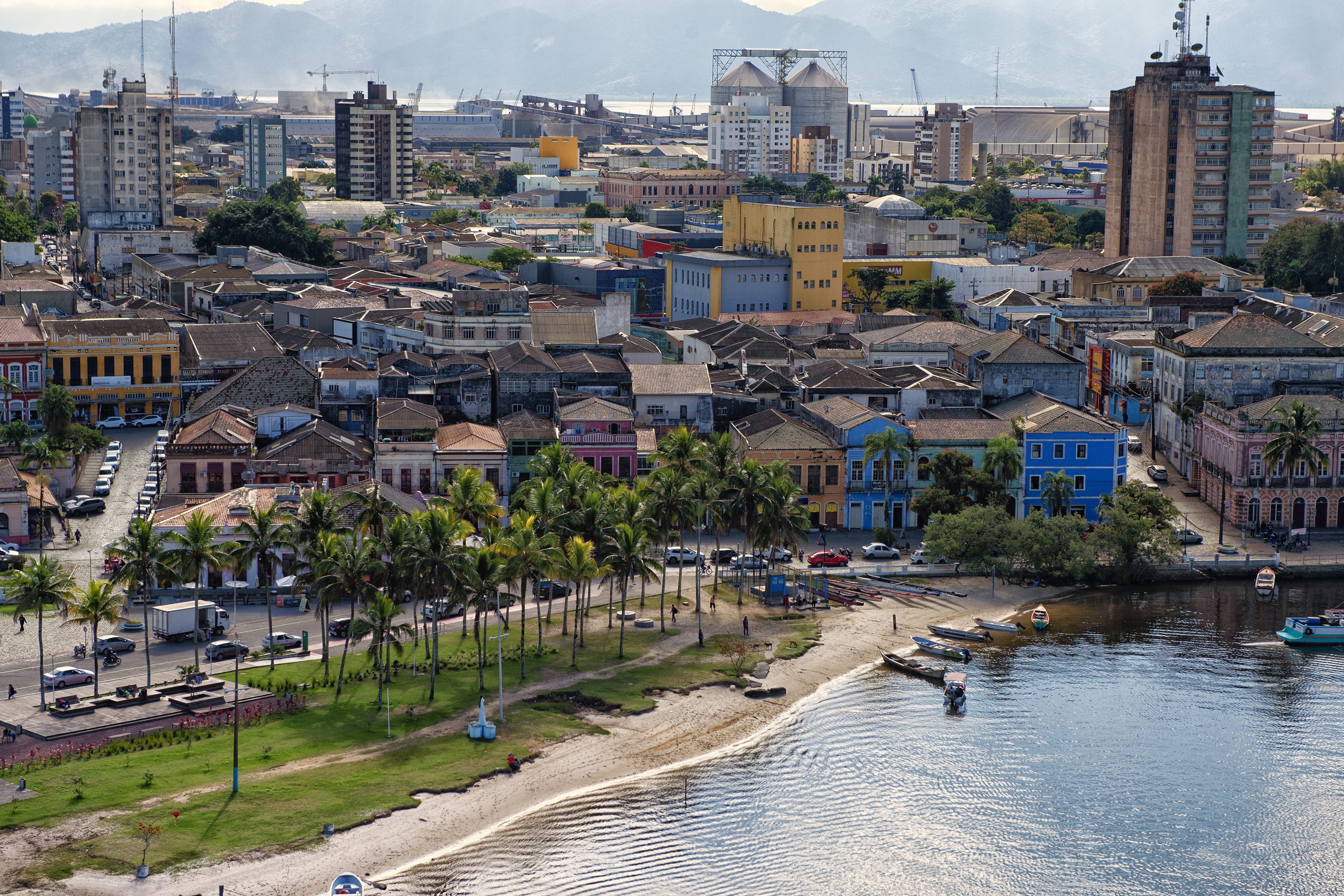 Com incremento de 246%, Litoral recebeu R$ 1,6 bilhão em investimentos em 2025