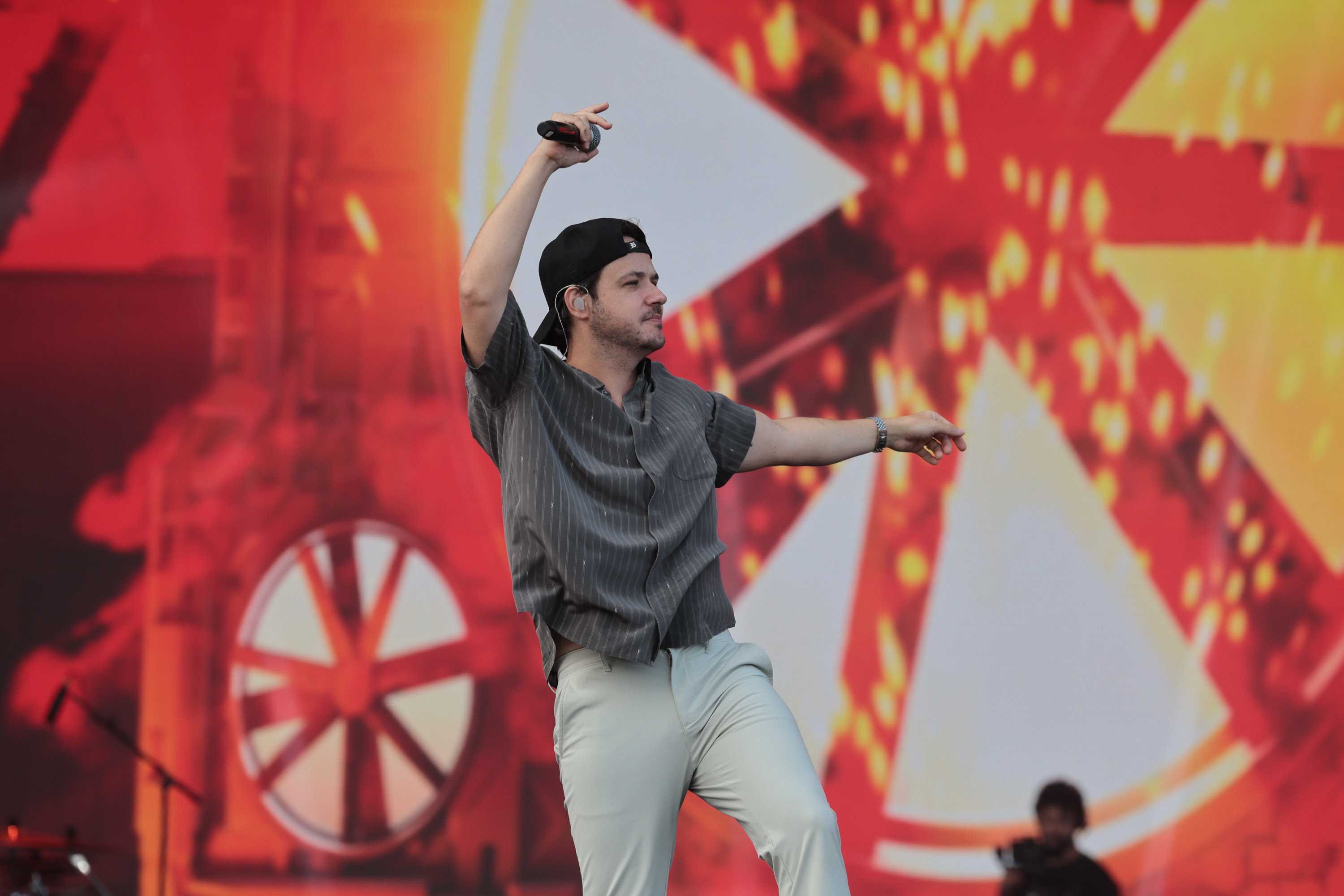 A dupla Israel e Rodolffo durante apresentação do seu show no Verão Maior Paraná, em Matinhos - 08/02/2026 - Foto: Geraldo Bubniak/AEN