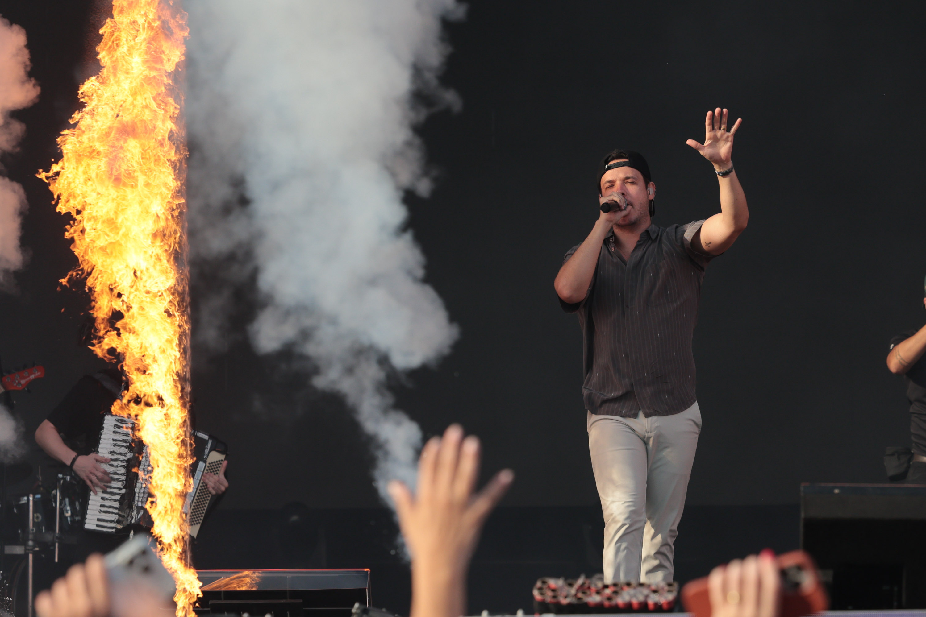 A dupla Israel e Rodolffo durante apresentação do seu show no Verão Maior Paraná, em Matinhos - 08/02/2026 - Foto: Geraldo Bubniak/AEN