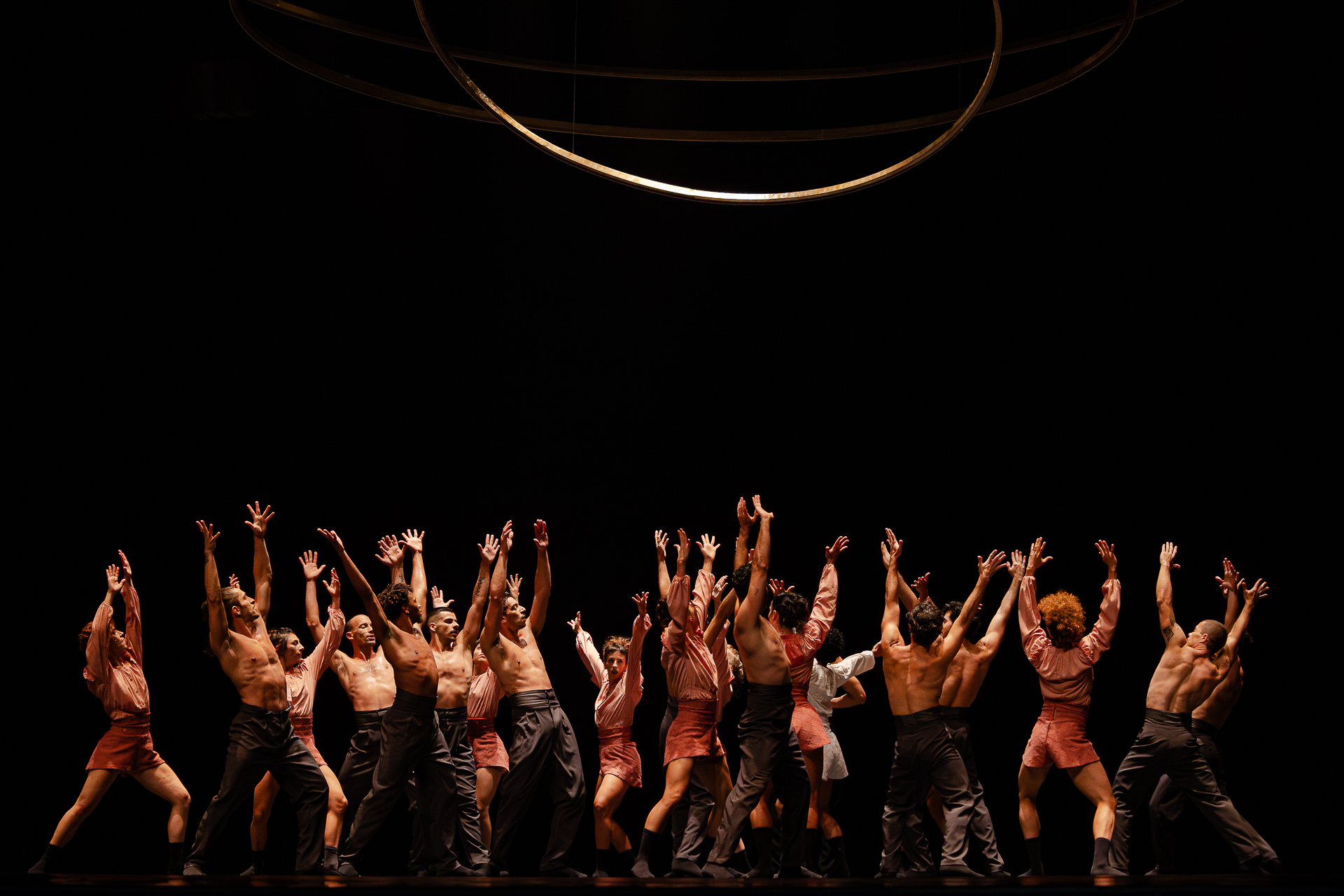 1.º museu-satélite, Festival de Curitiba e shows na Ilha do Mel marcam agenda da semana