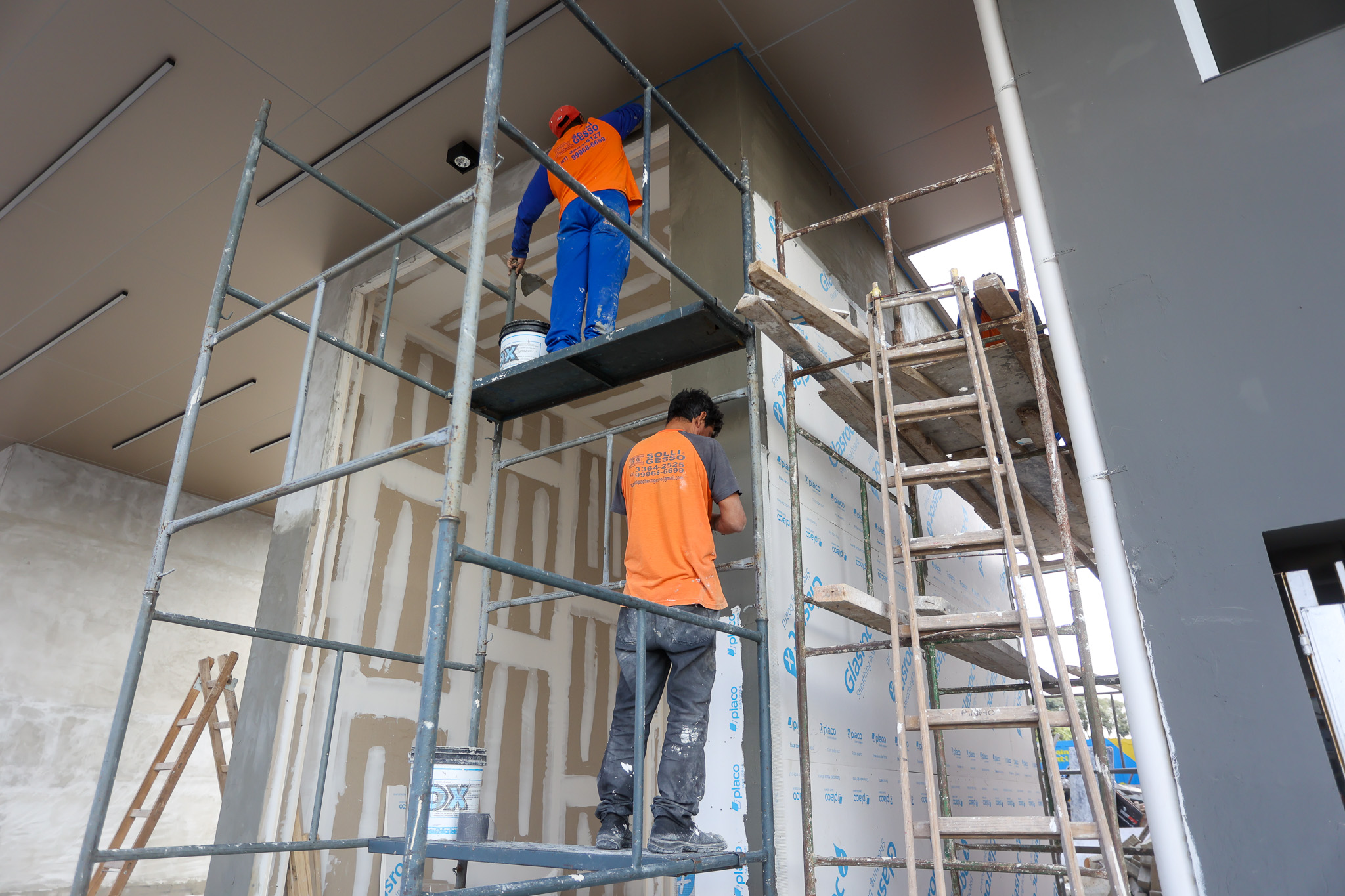 Paraná tem 24.468 vagas abertas com carteira assinada nas Agências do Trabalhador