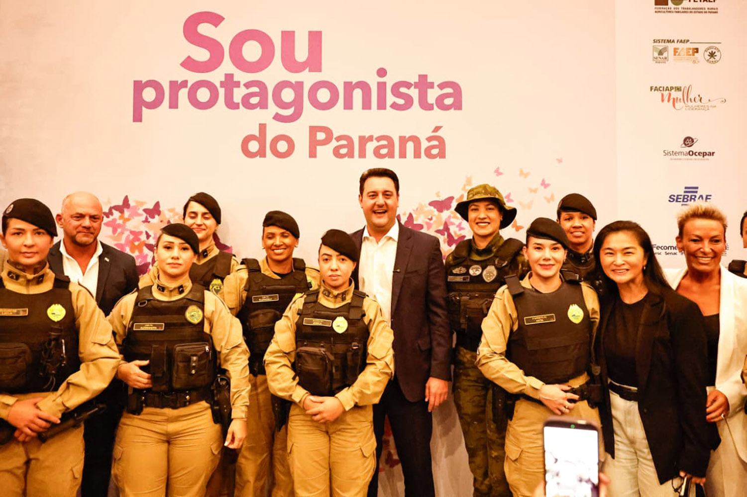 Governador Carlos Massa Ratinho Júnior participou nesta terça-feira (3) do evento Paraná Unido pelas Mulheres - As Protagonistas, no Teatro Guaíra.