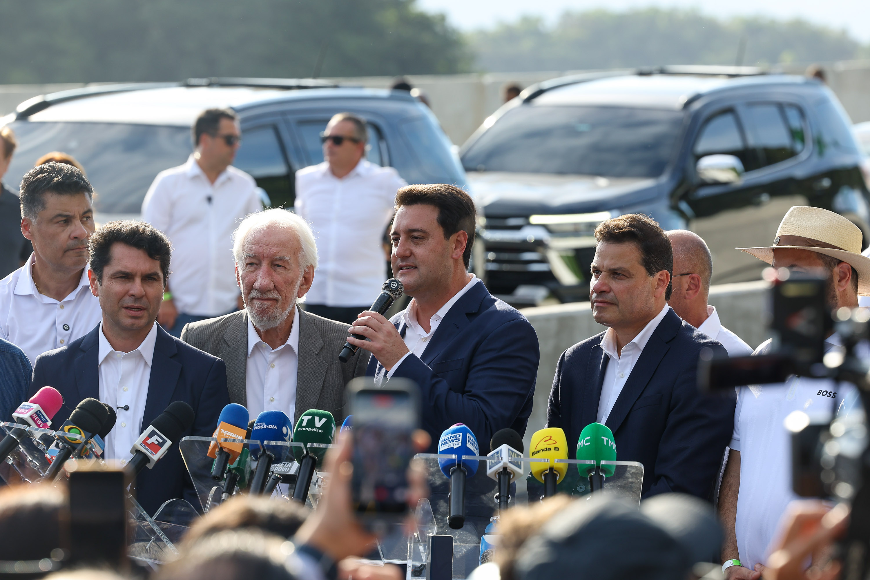 “Perseverança venceu o impossível”, diz Ratinho Junior na inauguração da Ponte de Guaratuba