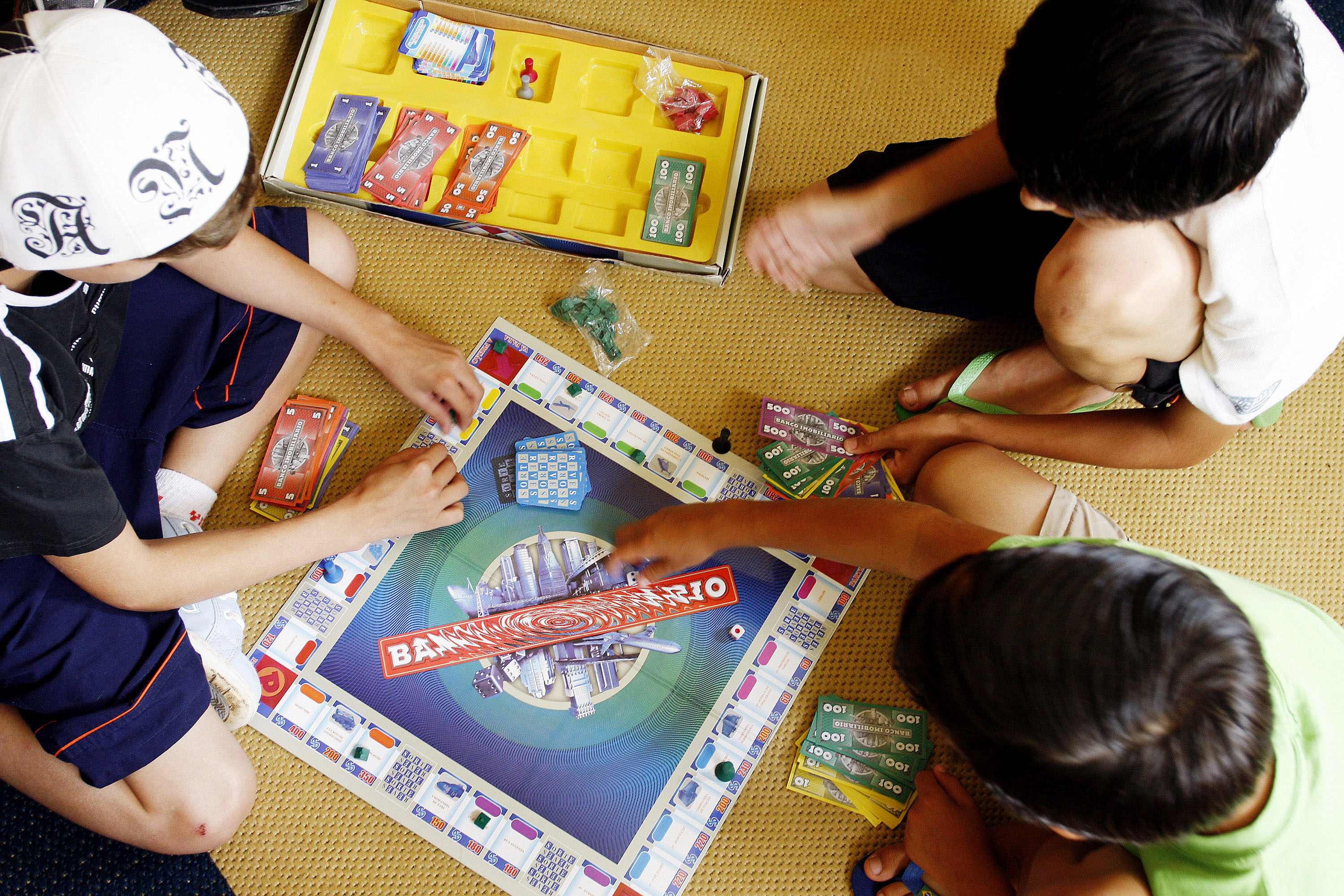 Parte do IR devido pode ir para projetos sociais de crianças e adolescentes no Paraná