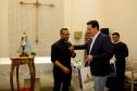 Governador Carlos Massa Ratinho Junior recebe a imagem de Nossa Senhora do Rocio no Palacio Iguaçu