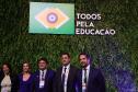 Governador apresenta ações que geraram salto do ensino público do Paraná em evento nacional