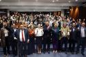 Governo lança programa que garante fraldas e absorventes a crianças e adolescentes