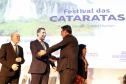 Governador apresenta potenciais turísticos do Paraná na abertura do Festival das Cataratas