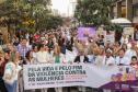 Caminhada reúne milhares de pessoas no Dia Estadual de Combate ao Feminicídio