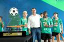 Conquista inédita: governador recebe jovens paranaenses que levantaram a Taça das Favelas