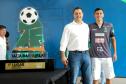 Conquista inédita: governador recebe jovens paranaenses que levantaram a Taça das Favelas