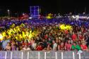 Raça Negra e Amado Batista emocionam mais de 100 mil fãs em shows no Litoral