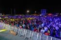 Raça Negra e Amado Batista emocionam mais de 100 mil fãs em shows no Litoral
