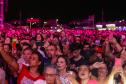 Raça Negra e Amado Batista emocionam mais de 100 mil fãs em shows no Litoral