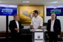 Governador Carlos Massa Ratinho Jr Assina maior piso salarial do Brasil.