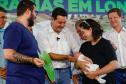 O governador Carlos Massa Ratinho Junior participou nesta quarta-feira (24) da inauguração do Residencial Laguna di Valência em Londrina, no Norte.