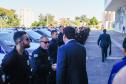 Governador Carlos Massa Ratinho Junior entrega viaturas e coletes para a Polícia Penal.