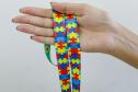 Curitiba, 02 de abril de 2024 - Cordão para utilização de autistas.