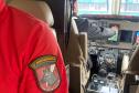 Cães e bombeiros do Paraná embarcam para o RS para ajudar em buscas por vítimas