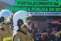 O governador Carlos Massa Ratinho Junior entregou nesta segunda-feira (3) 39 novos veículos para reforçar os trabalhos do Corpo de Bombeiros do Paraná.