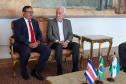 O vice-governador Darci Piana recebe nesta terca-feira (20), o embaixador da Costa Rica, Norman Lizano no Palacio Iguacu.