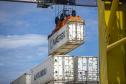 Exportações de soja, açúcar, combustíveis e frango batem recorde no Paraná em 2024