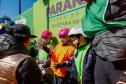 Bronze em Paris, Japinha ganha o carinho dos pequenos skatistas no Ginásio do Tarumã
