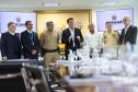 O governador Carlos Massa Ratinho Junior mandou nesta segunda-feira (19) para a Assembleia Legislativa do Paraná dois projetos de lei que propõem uma reestruturação completa na carreira de policiais militares e bombeiros militares, com ganhos nos salários.