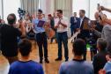 Governador Carlos Massa Ratinho Junior recebe alunos do Ganhando o Mundo