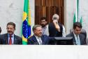 O secretário-chefe da Casa Civil, João Carlos Ortega, representando o governador Carlos Massa Ratinho Junior, entregou a Mensagem do Executivo ao Legislativo , um documento de 335 páginas que detalha os projetos, investimentos e resultados alcançados no ano passado, além dos objetivos para 2025.