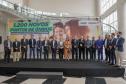 Trinta municípios paranaenses vão receber 1.200 novos abrigos de pontos de ônibus adquiridos pelo Governo do Estado por meio da Agência de Assuntos Metropolitanos do Paraná (Amep). O anúncio foi feito nesta terça-feira (22) pelo governador em exercício Darci Piana e envolve investimentos de R$ 7,4 milhões do orçamento estadual e de outros R$ 3,1 milhões de emendas indicadas por deputados estaduais.